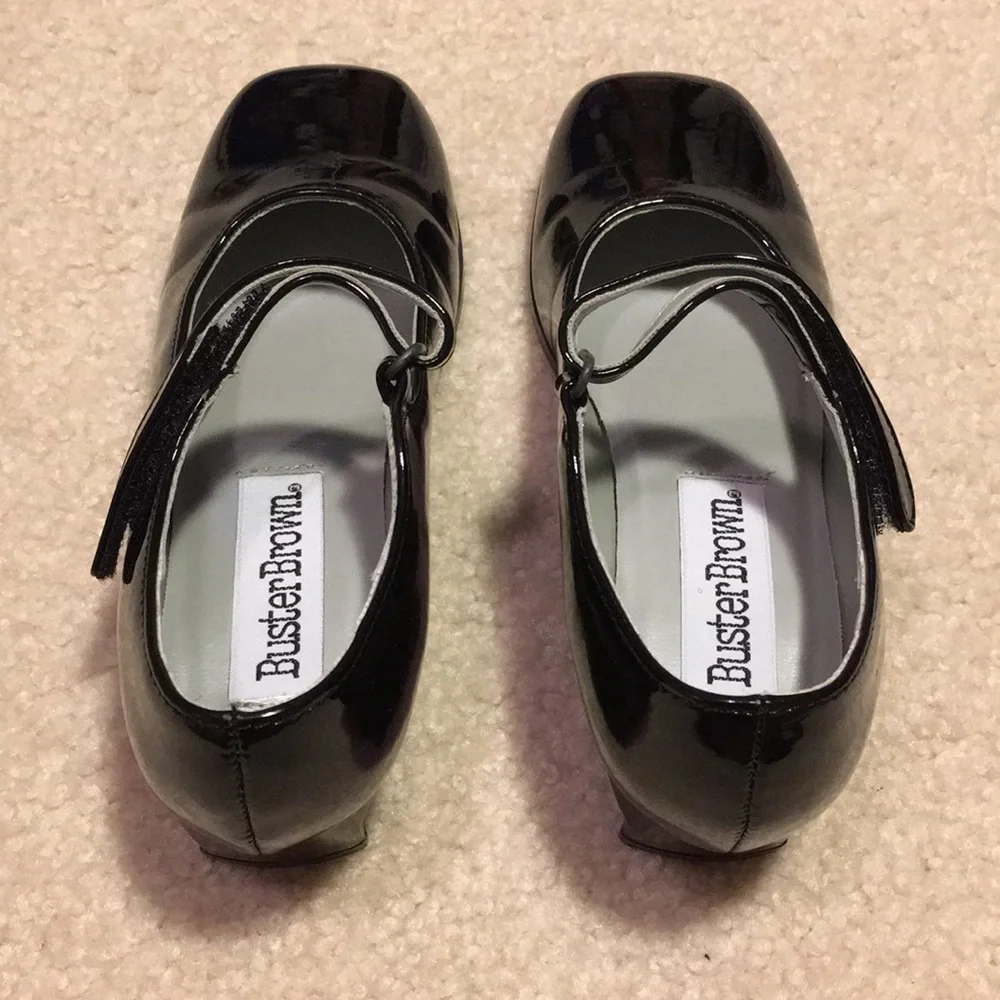 NIB Buster Brown girls dress shoes